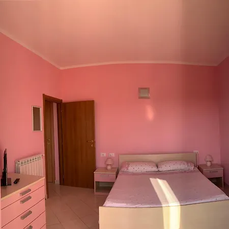 Ligo Bed & Breakfast *