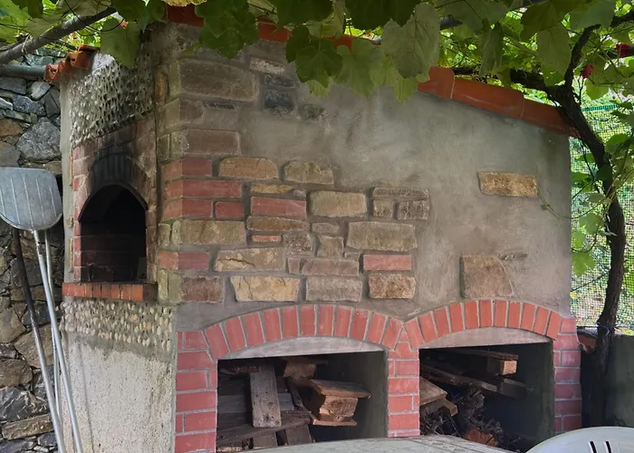 Ligo Bed & Breakfast